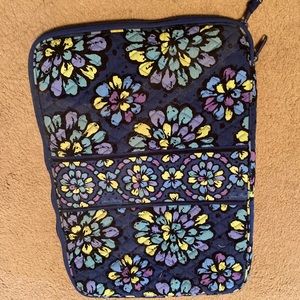 Vera Bradley 17 inch laptop sleeve GUC